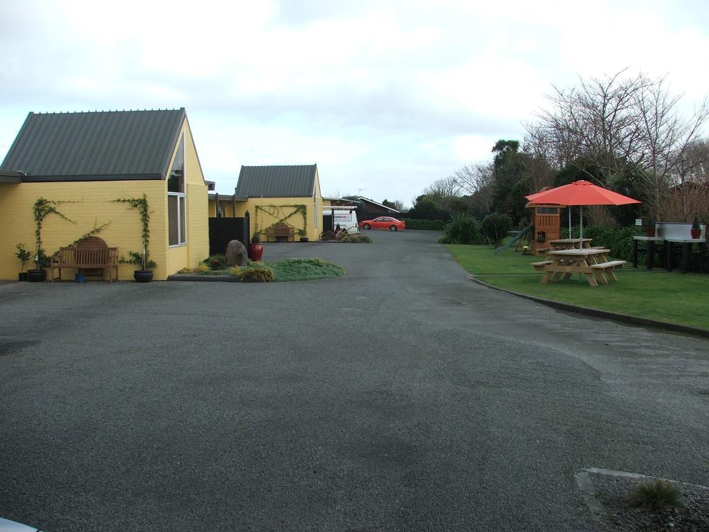 Mount View Motel Hawera Exterior photo